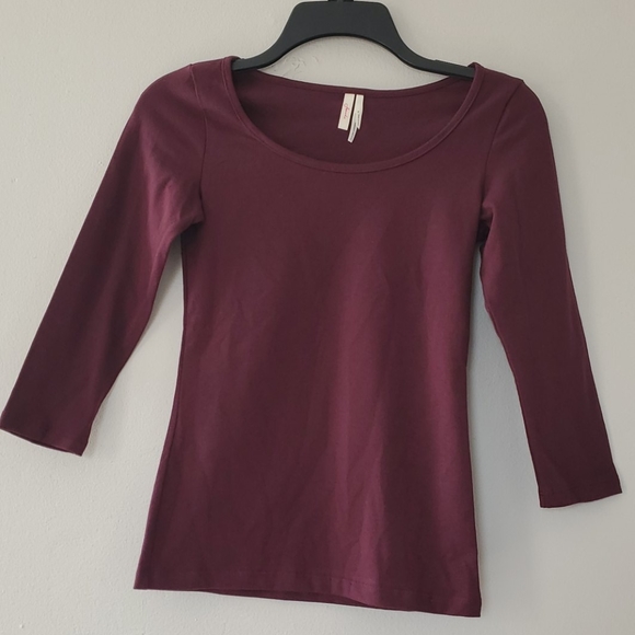Frenchi Tops - Frenchi 3/4 length sleeve top Wine